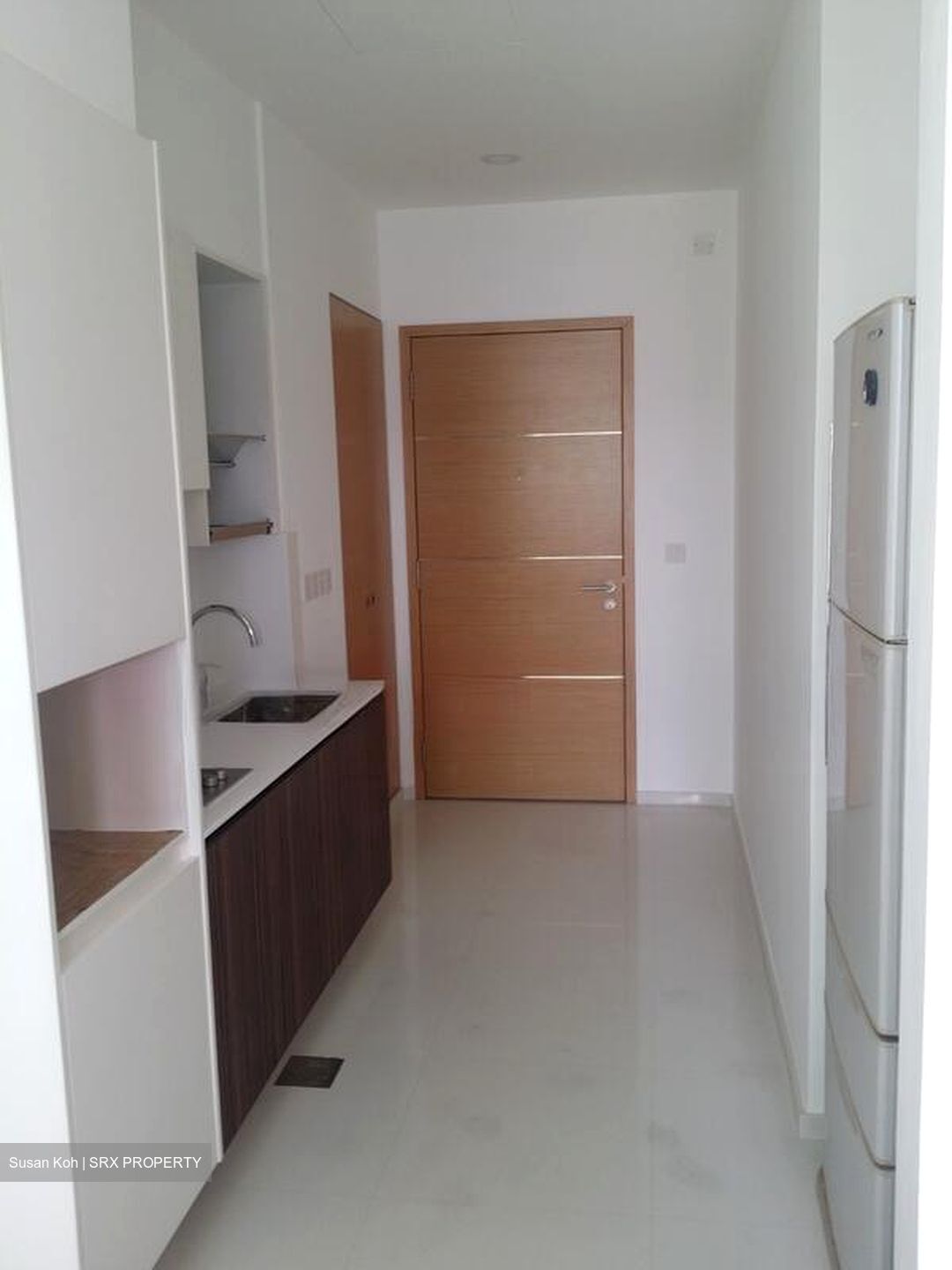 Vacanza @ East (D14), Condominium #509651131